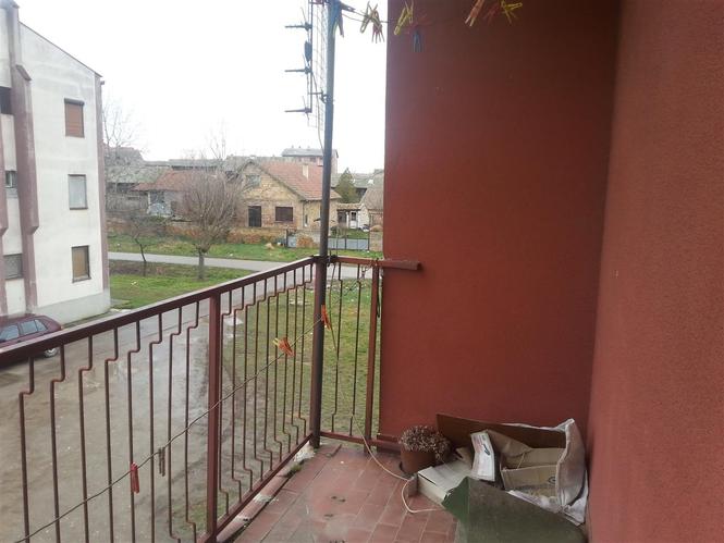 Stan u centru Ilandže sa garažom