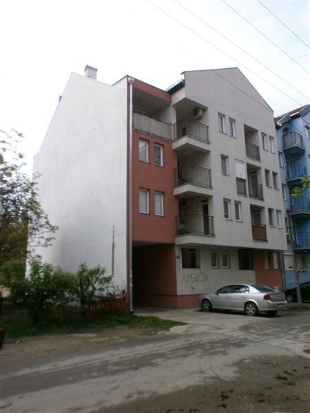 Uknjižen-dupleks-stan