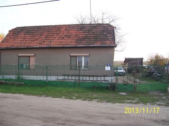 Kuca Od 1800m2 Hajdukovo Salas 284 Subotica
