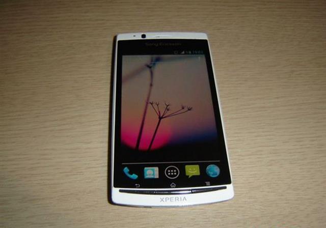 Sony-Xperia-Arc-S