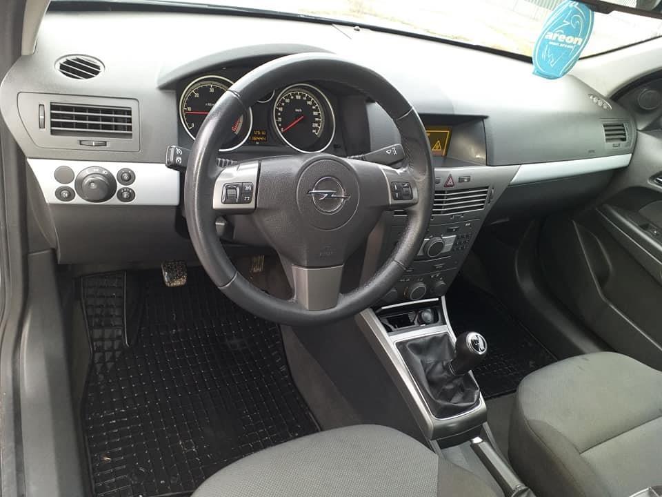 Opel-Astra-H