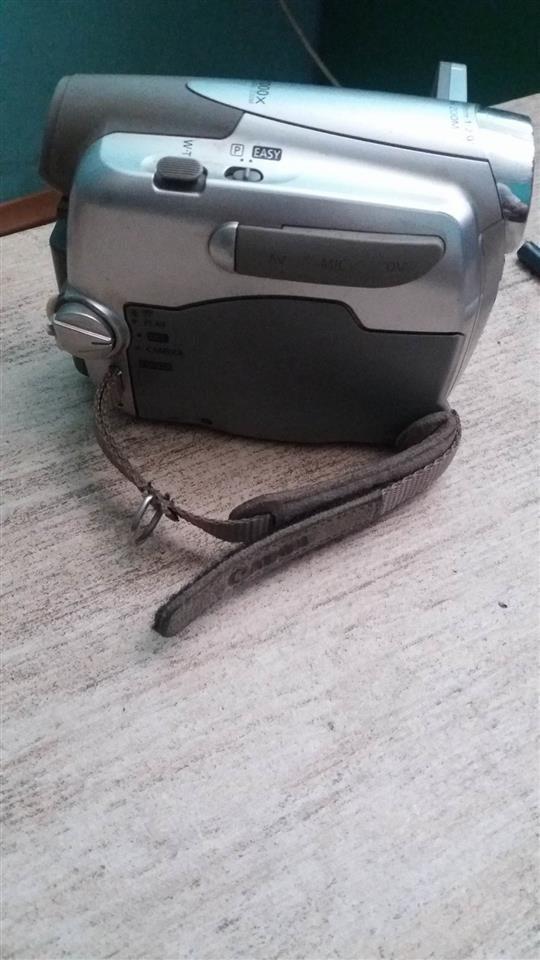 Kamera-CANON-MD110