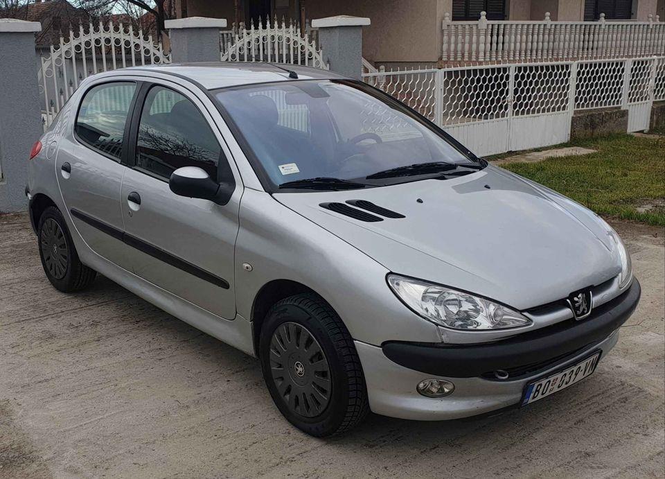 Pezo-206