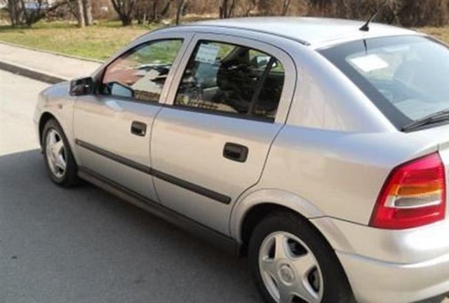 Opel-Astra-DTI-16V--99