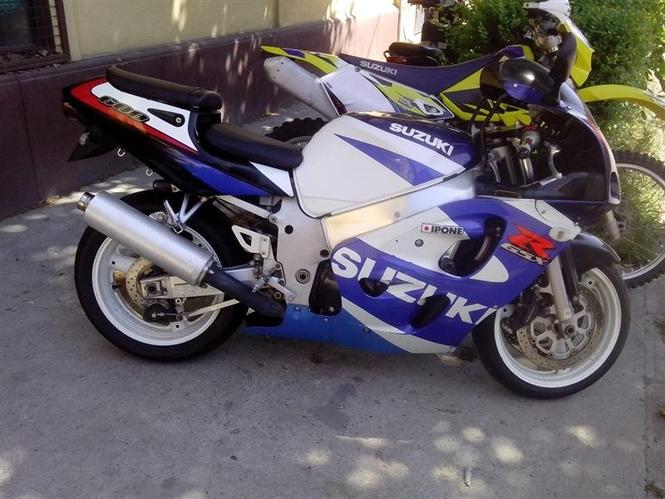 Suzuki gsxr600 