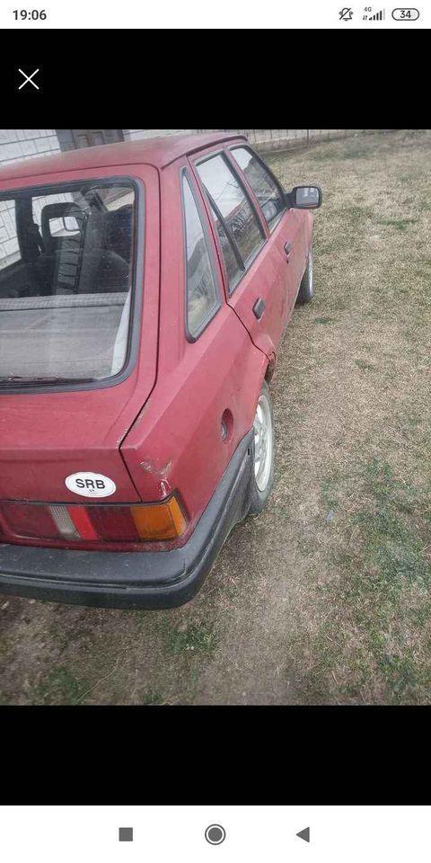 Ford-escort-1-6