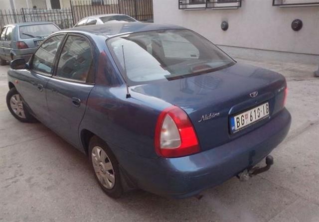 Daewoo-Nubira--99