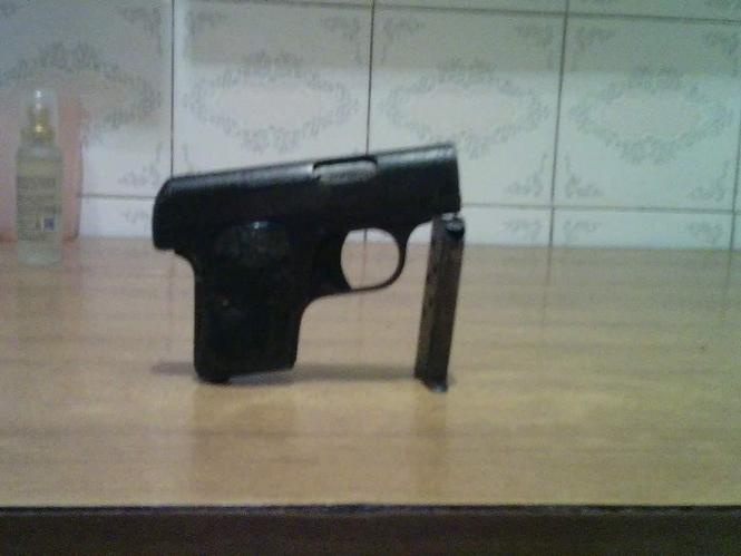 Broving kalibar 6,35 model 906