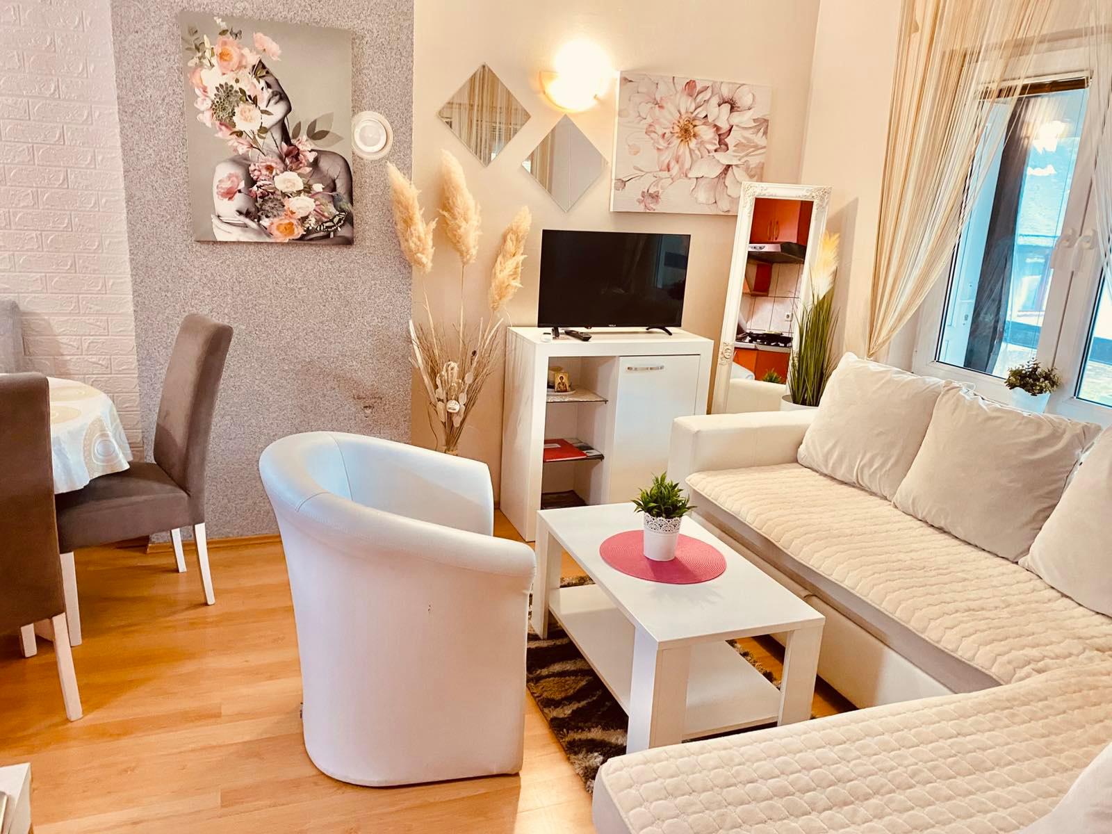 Prodajem-apartman-na-Divcibarama