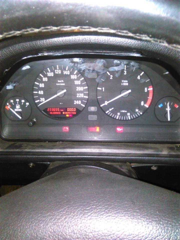 BMW-E34-525-TDS-143-konja