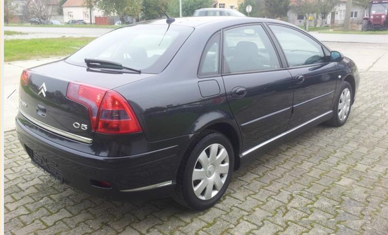 Citroen-C5-1-6-hdi--07