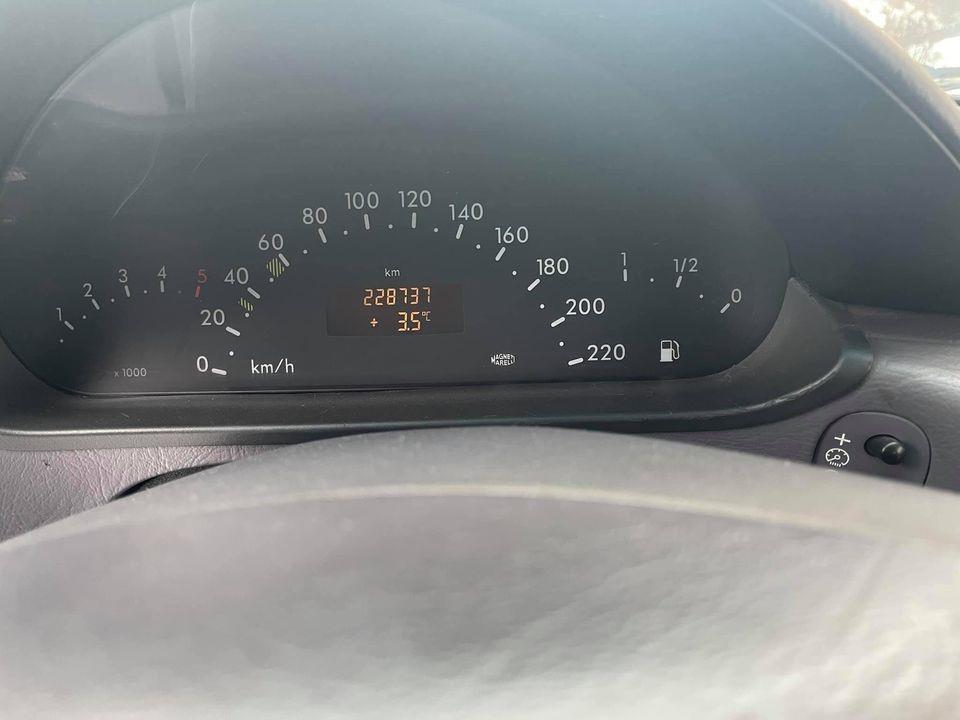 Mercedes-A170cdi-90ks