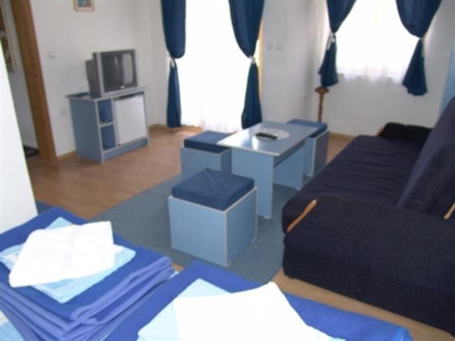OHRID-APARTMANI-DO-JEZERA