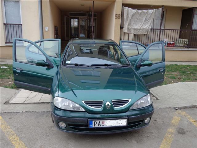 Renault-MEGANE-1-6-16v---01