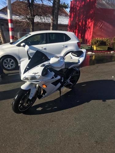 Yamaha R1