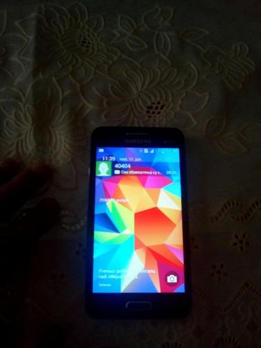 Telefon