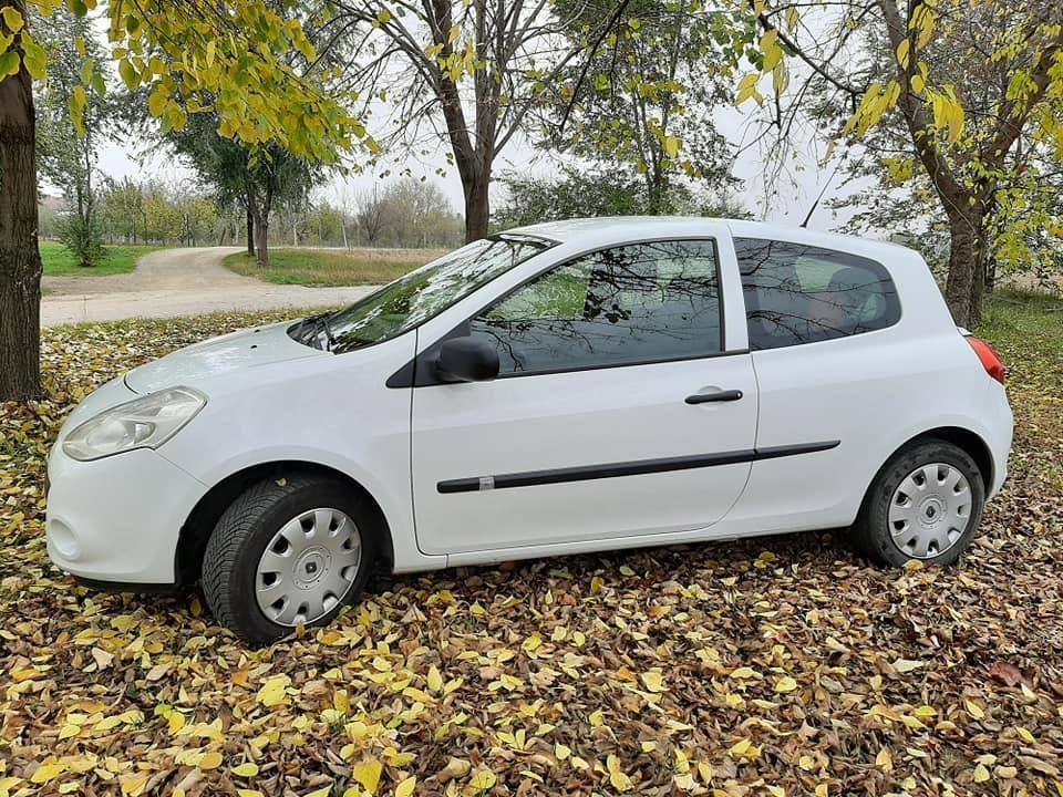 Renault-Clio-1-5-DCI