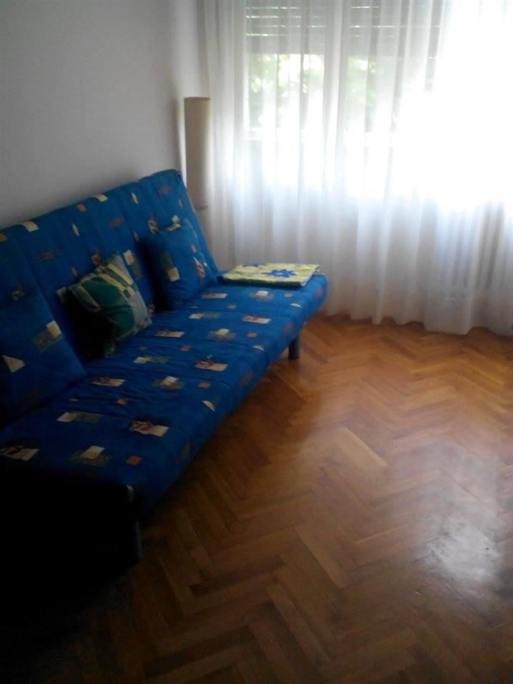 Trosoban-stan-Vračar