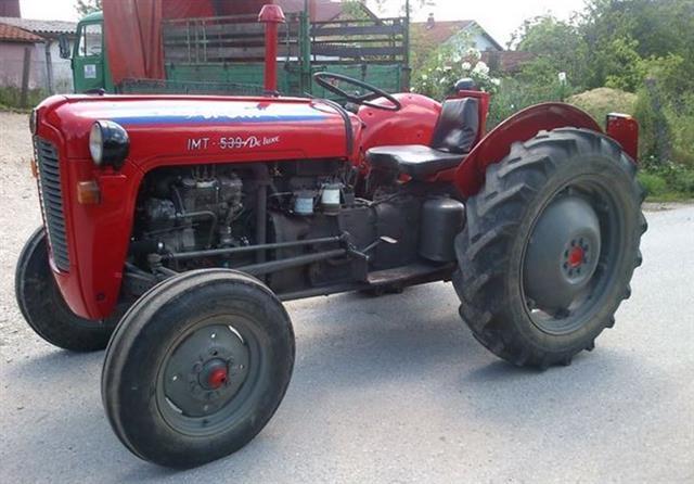Traktor-IMT-539-1987