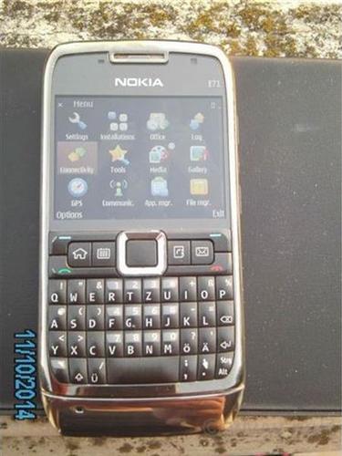 Nokia E 71
