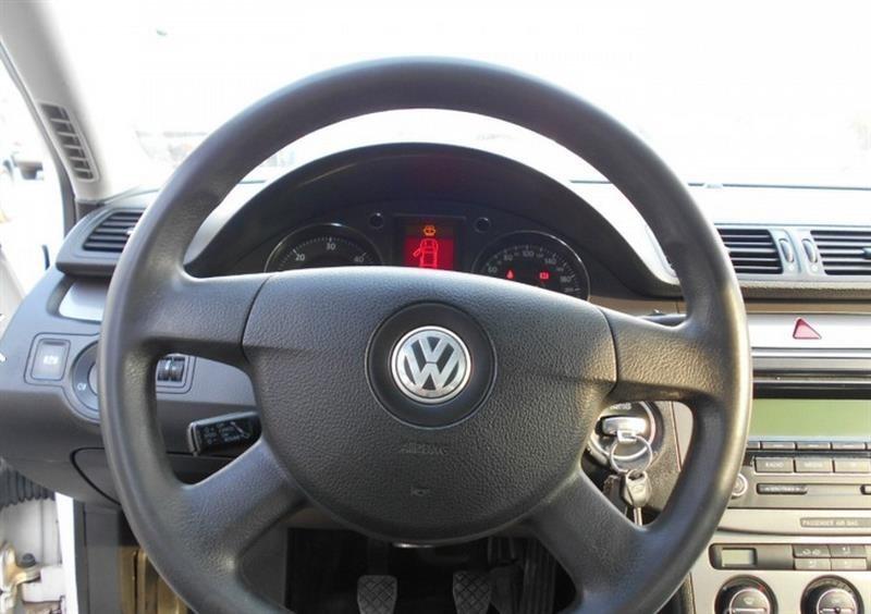 VW-Passat-B6--09