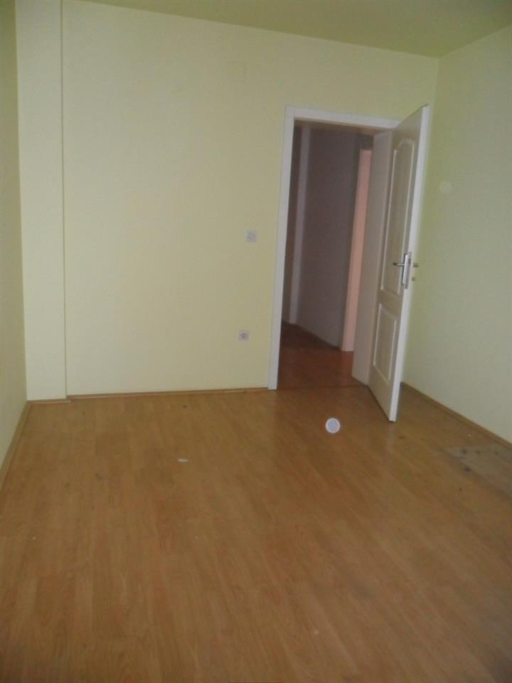 Stan-50m2--Jagodina-HITNO