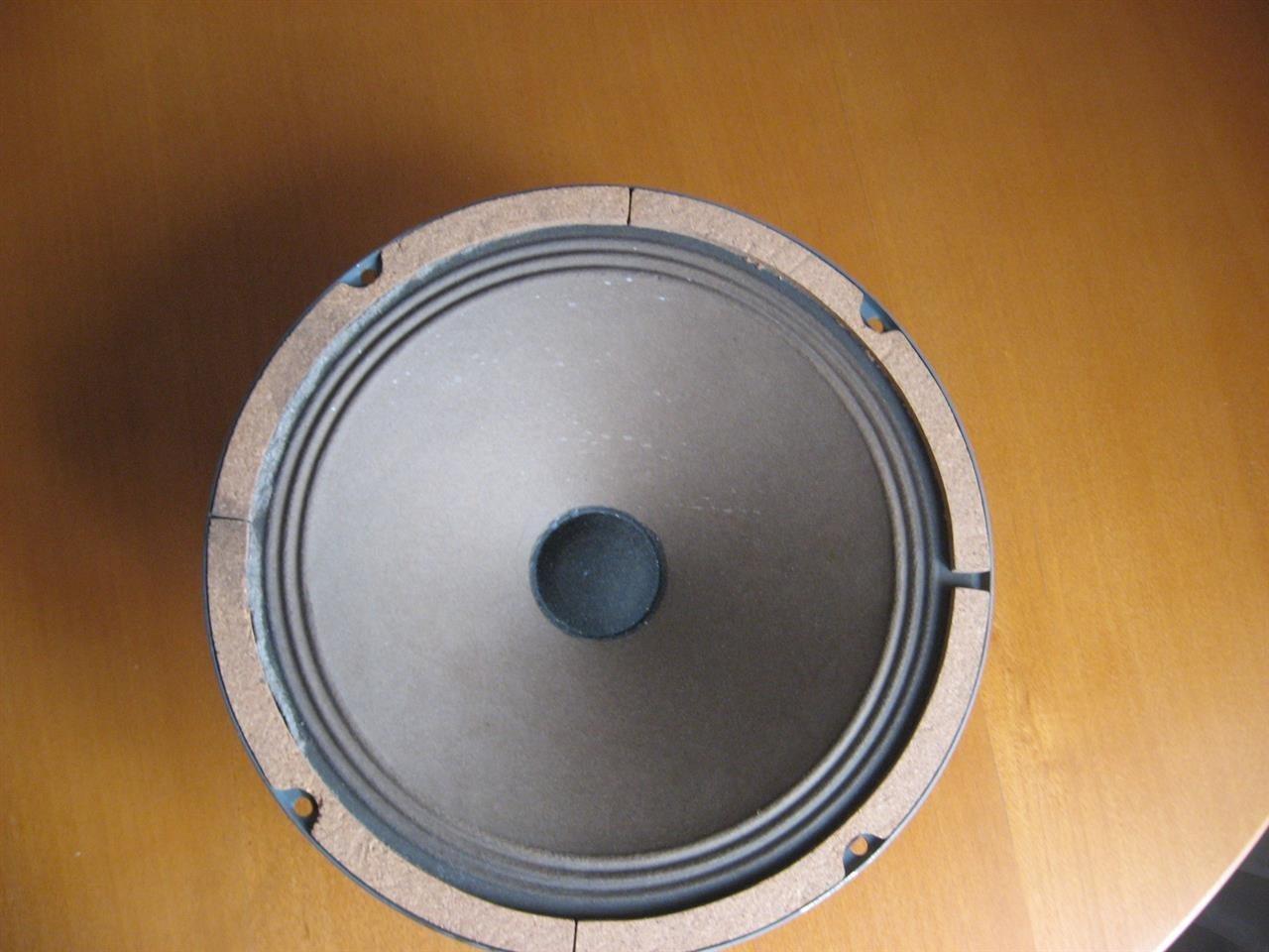 Bas-25cm-ispravan