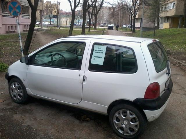 Renault  Twingo -03