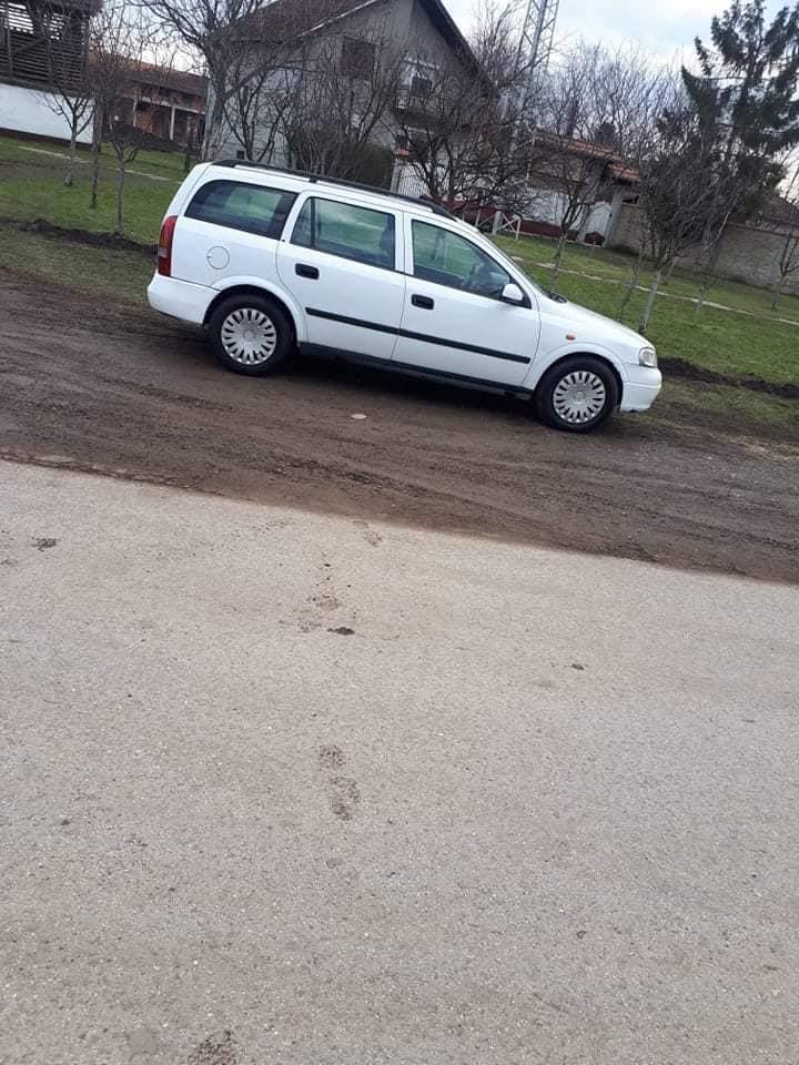 Na-prodaju-astra-g