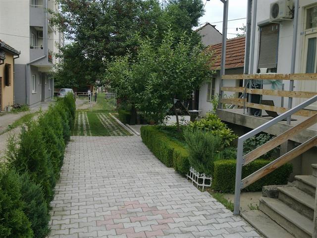 HITNO-KUCA-u-strogom-centru-GRADA