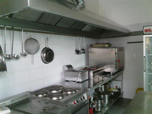 Lokal 65m2 sa profesionalnom kuhinjom