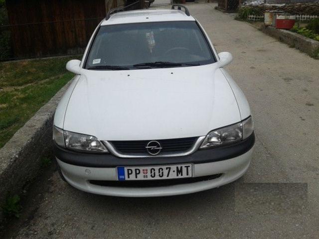 Opel Vektra -98