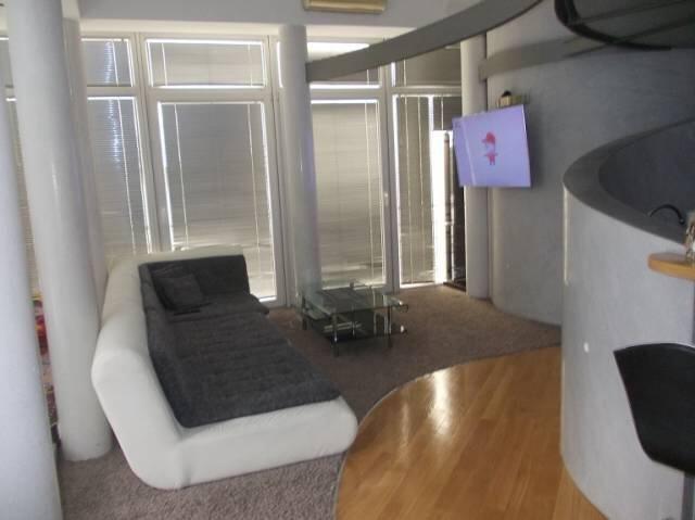 LUX STAN 125m2 HITNO