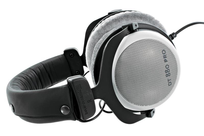 Beyerdynamic-DT-880-PRO