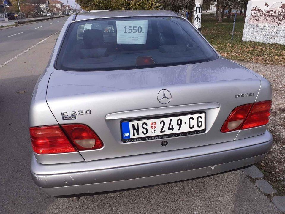 Mercedes-E-220