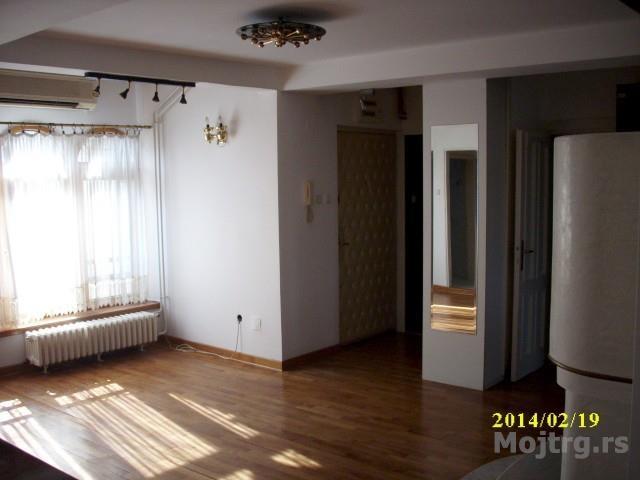 Stan 188m2 Na Toplicin Venac Vuka Karadzica Beograd