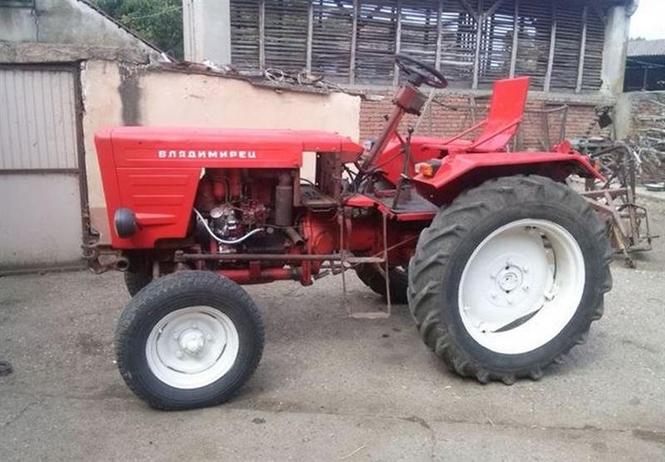 Traktor Vladimirec t 25