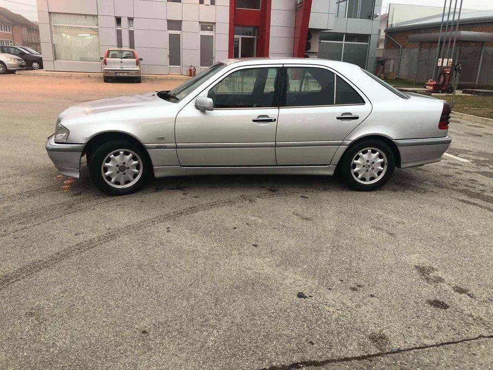 Mercedes-ce-200