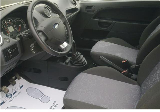 Ford-Fiesta-1-4TD--08