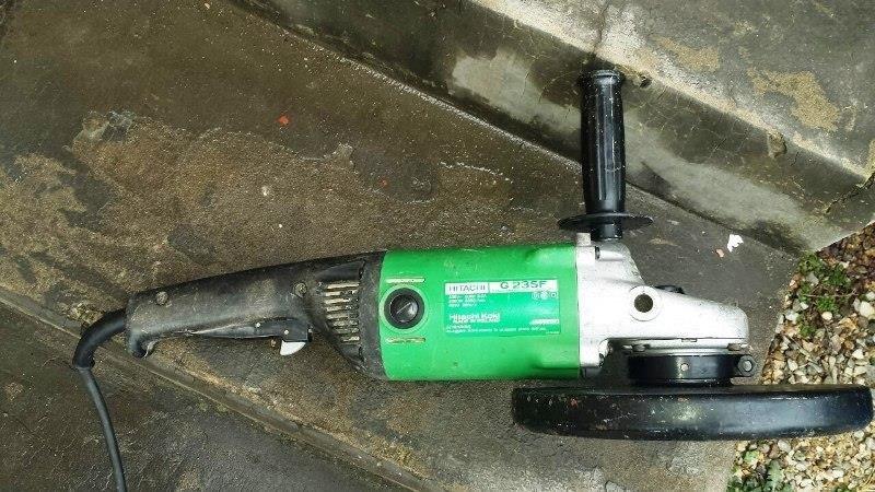 Brusilica-Hitachi-2000v