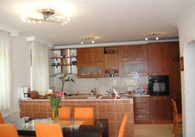 Stan-105m2-u-Vozdovac