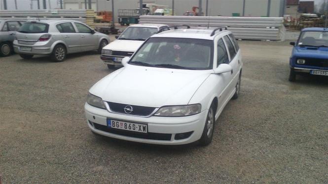 Opel Vectra -01