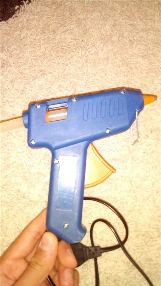 Pistolj-za-silikon