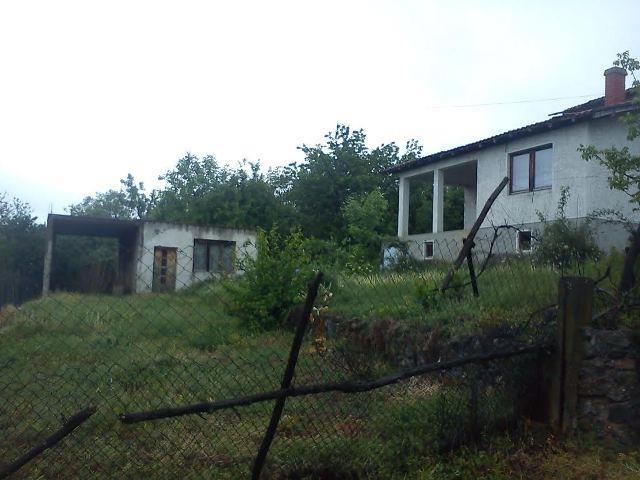 Gradjevinski-plac-sa-kućom--Mladenovac