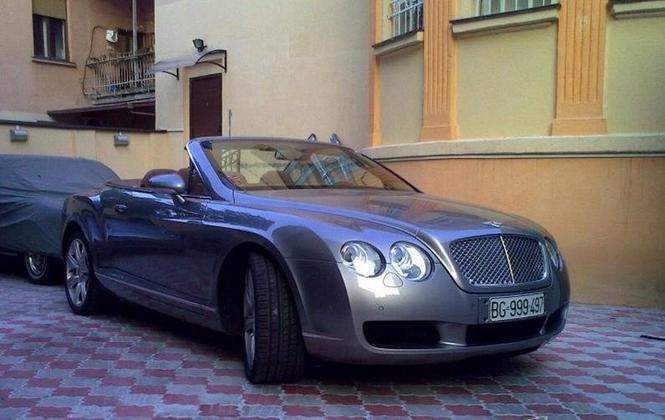 Bentley Continental gtc -08