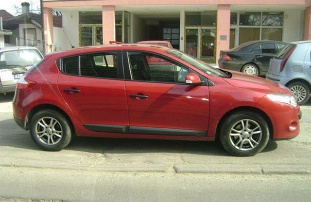 Renault-Megane--10