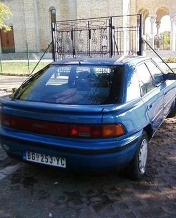 Mazda-323f--93