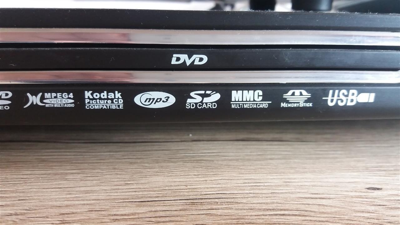 DVD-PLAYER