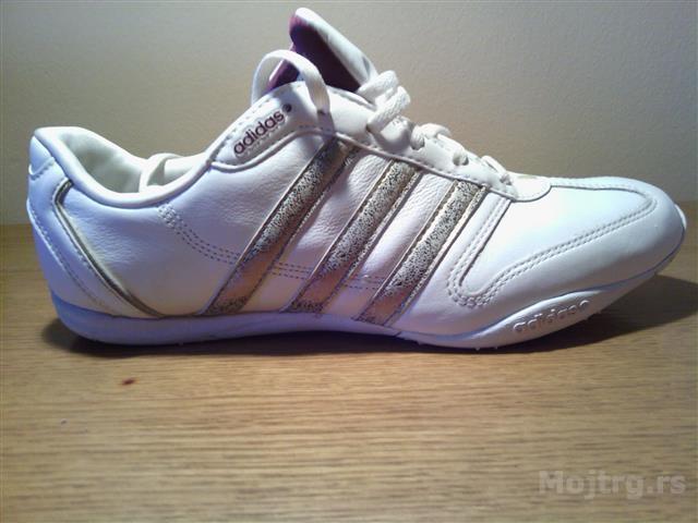 Nove Zenske Kozne Patike Adidas Novi Sad