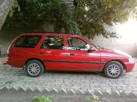 Ford-Eskort-karavan-1-8-TD--96